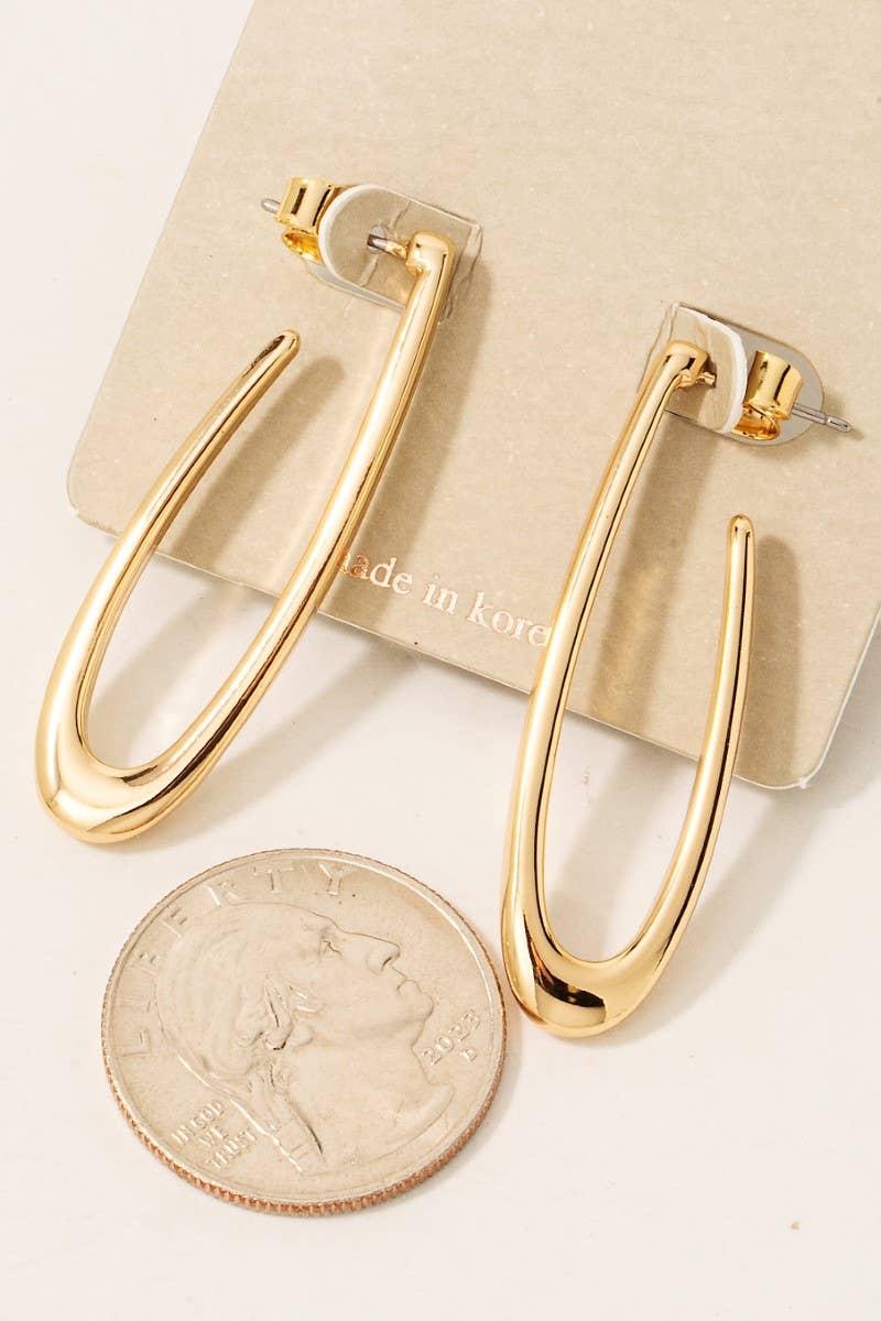 Metallic Long Thin Oval Hoop Earrings: Gold