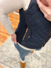 Suede Piping Quilted Vest: Navy